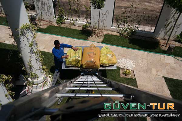 karşıyaka sasalı turkuaz villaları asansörlü taşıma